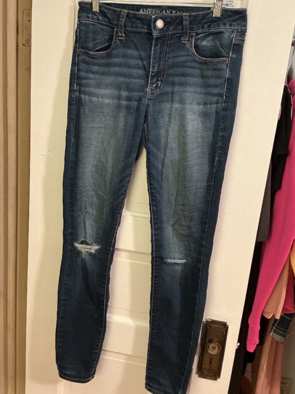 American Eagle Super Stretch Distressed Jegging Jeans